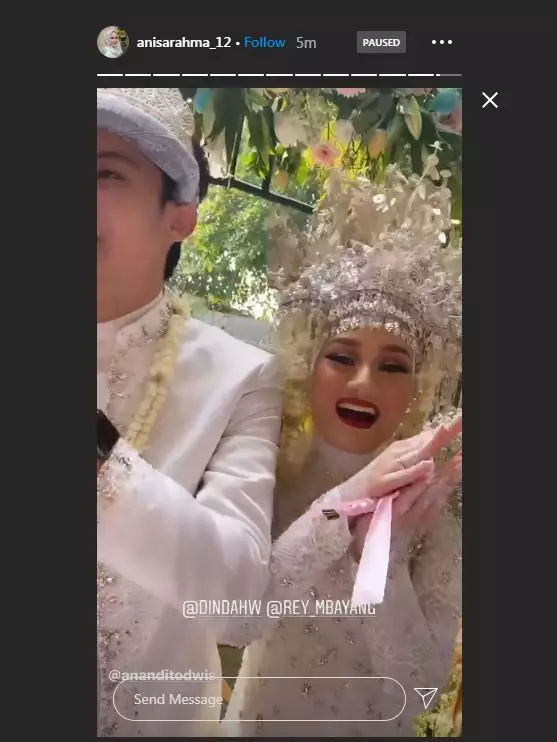akad nikah Dinda Hauw dan Rey Mbayang berbagai sumber akad nikah Dinda Hauw dan Rey Mbayang berbagai sumber