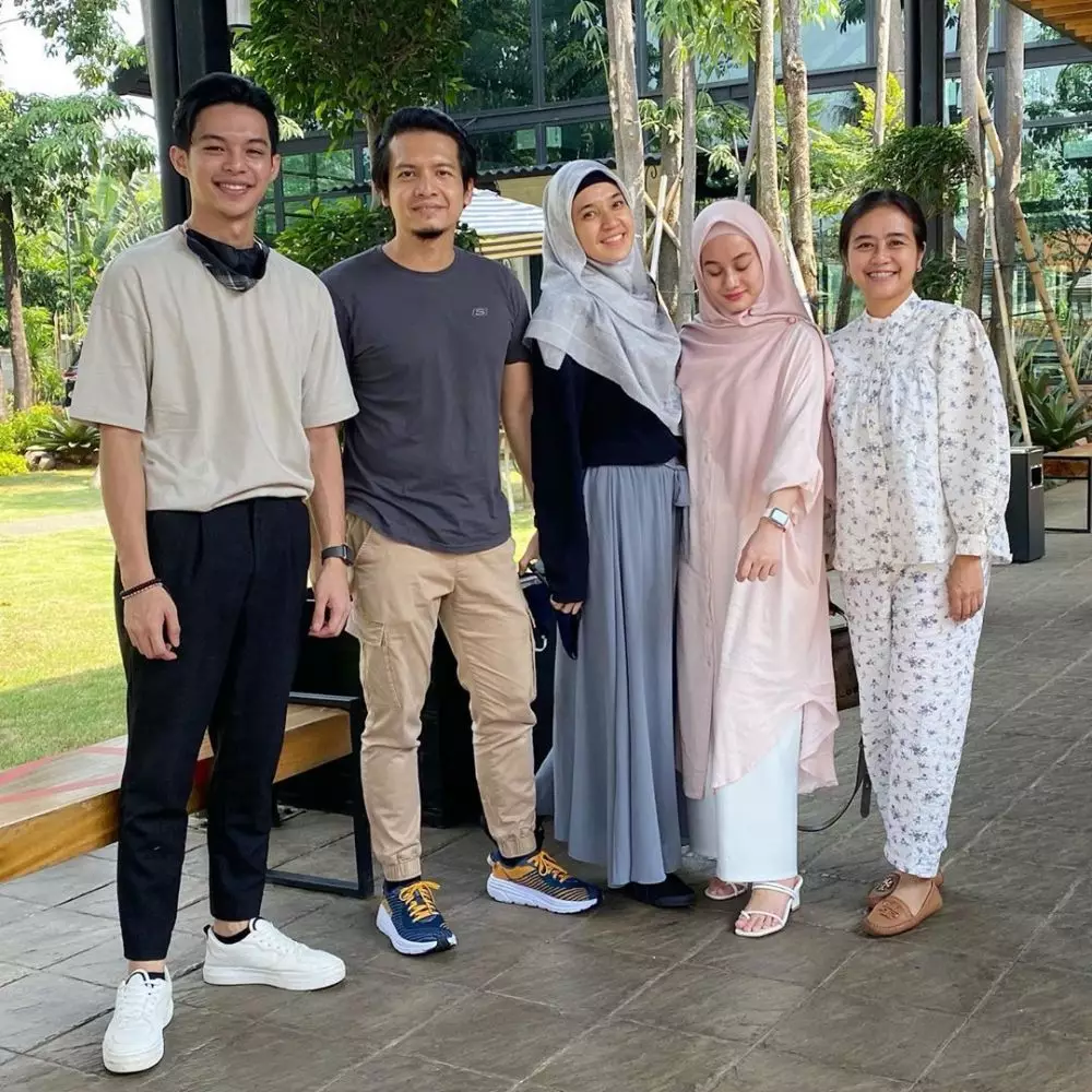 kedekatan dinda dan rey sebelum nikah Berbagai Sumber