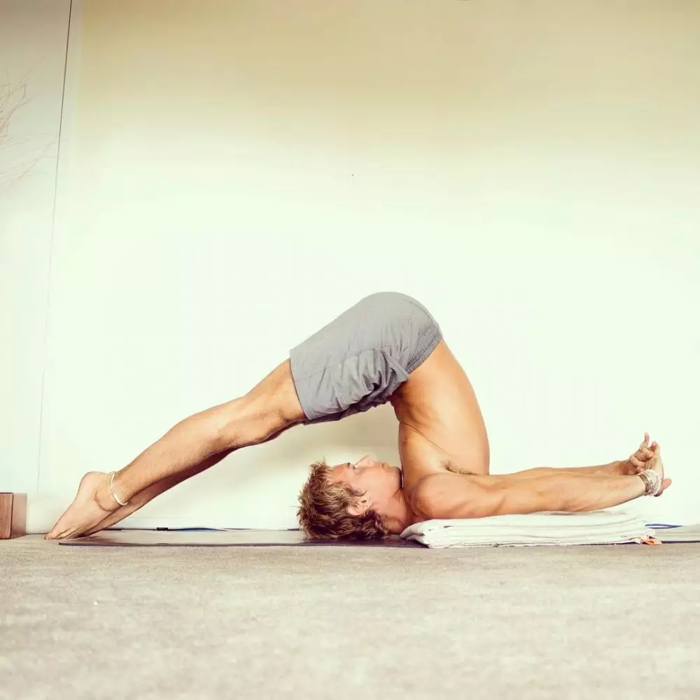 Yoga asana © 2020 brilio.net