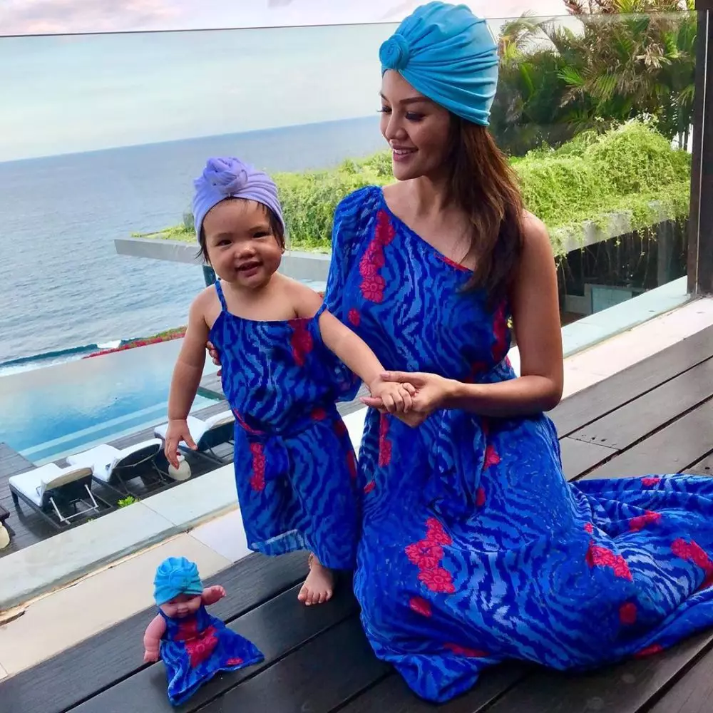 Farah anak dan boneka © 2020 brilio.net Farah anak dan boneka © 2020 brilio.net