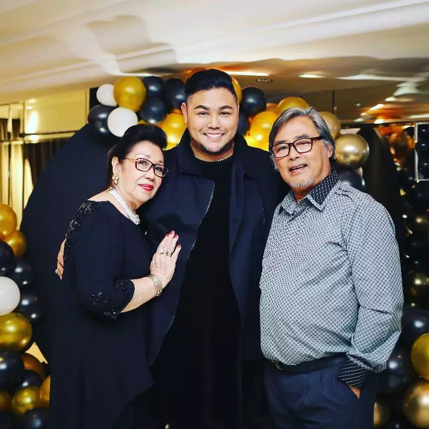 kenangan Ivan Gunawan dan ayah © 2020 brilio.net Instagram/@bam_fasdip