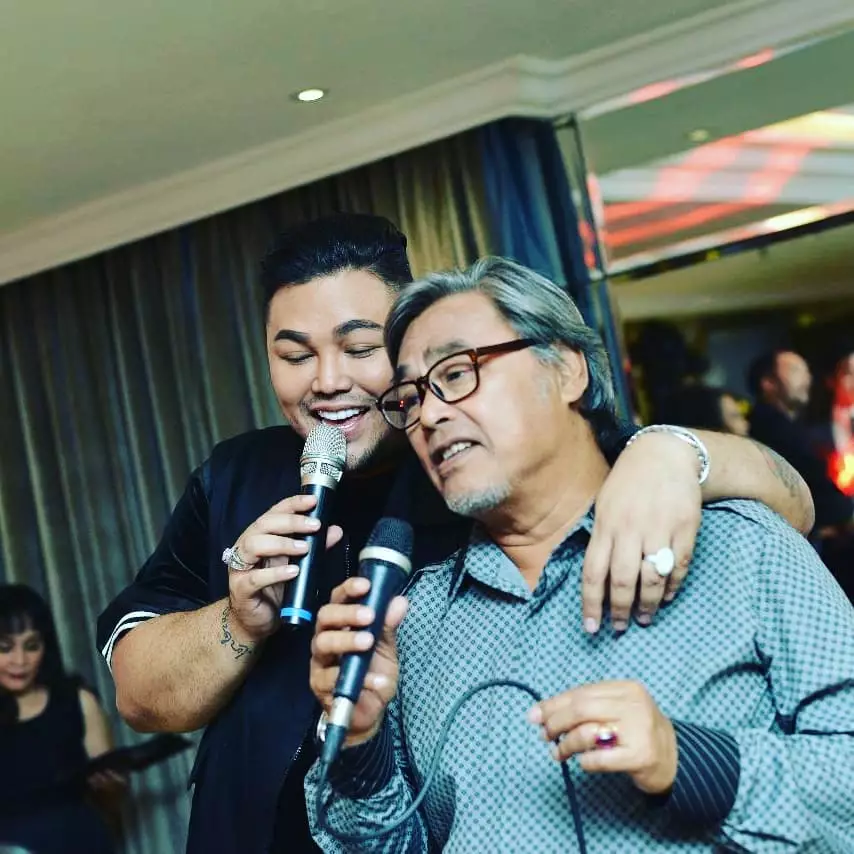 kenangan Ivan Gunawan dan ayah © 2020 brilio.net Instagram/@bam_fasdip