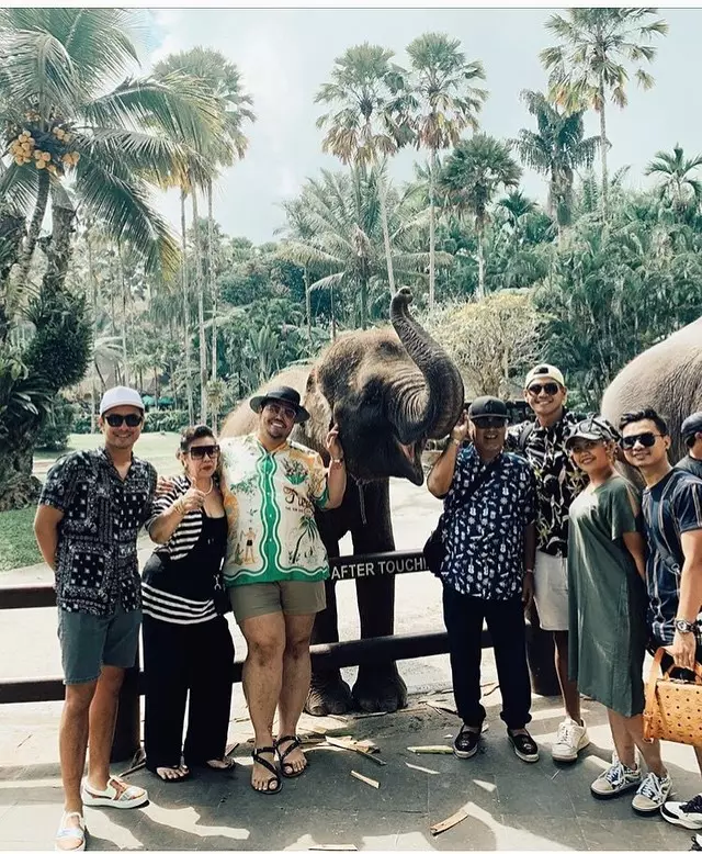 kenangan Ivan Gunawan dan ayah © 2020 brilio.net Instagram/@bam_fasdip