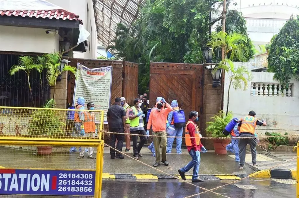 Potret terkini rumah Amitabh Bachchan © 2020 brilio.net