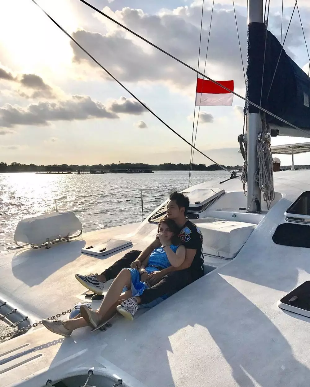 seleb ultah di atas kapal Instagram