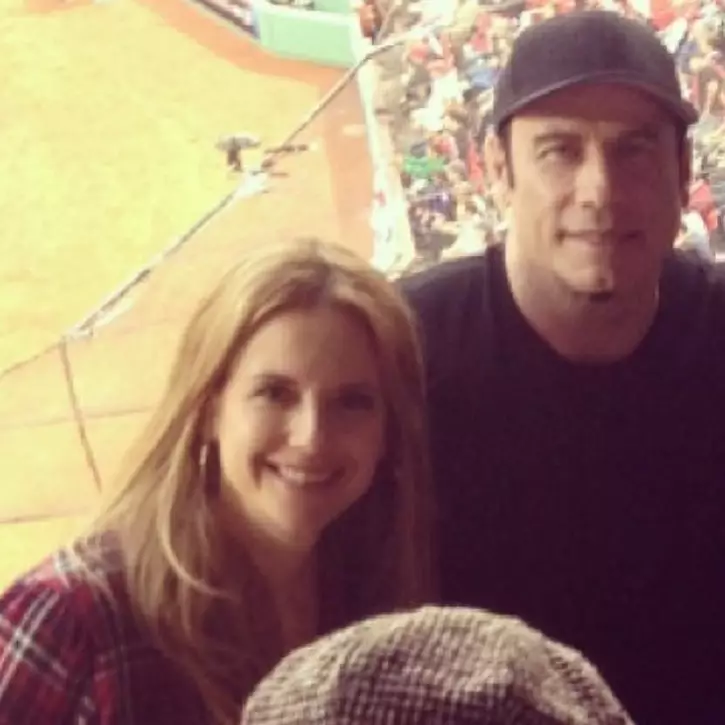 kenangan manis John Travolta dan istri © 2020 brilio.net kenangan manis John Travolta dan istri © 2020 brilio.net