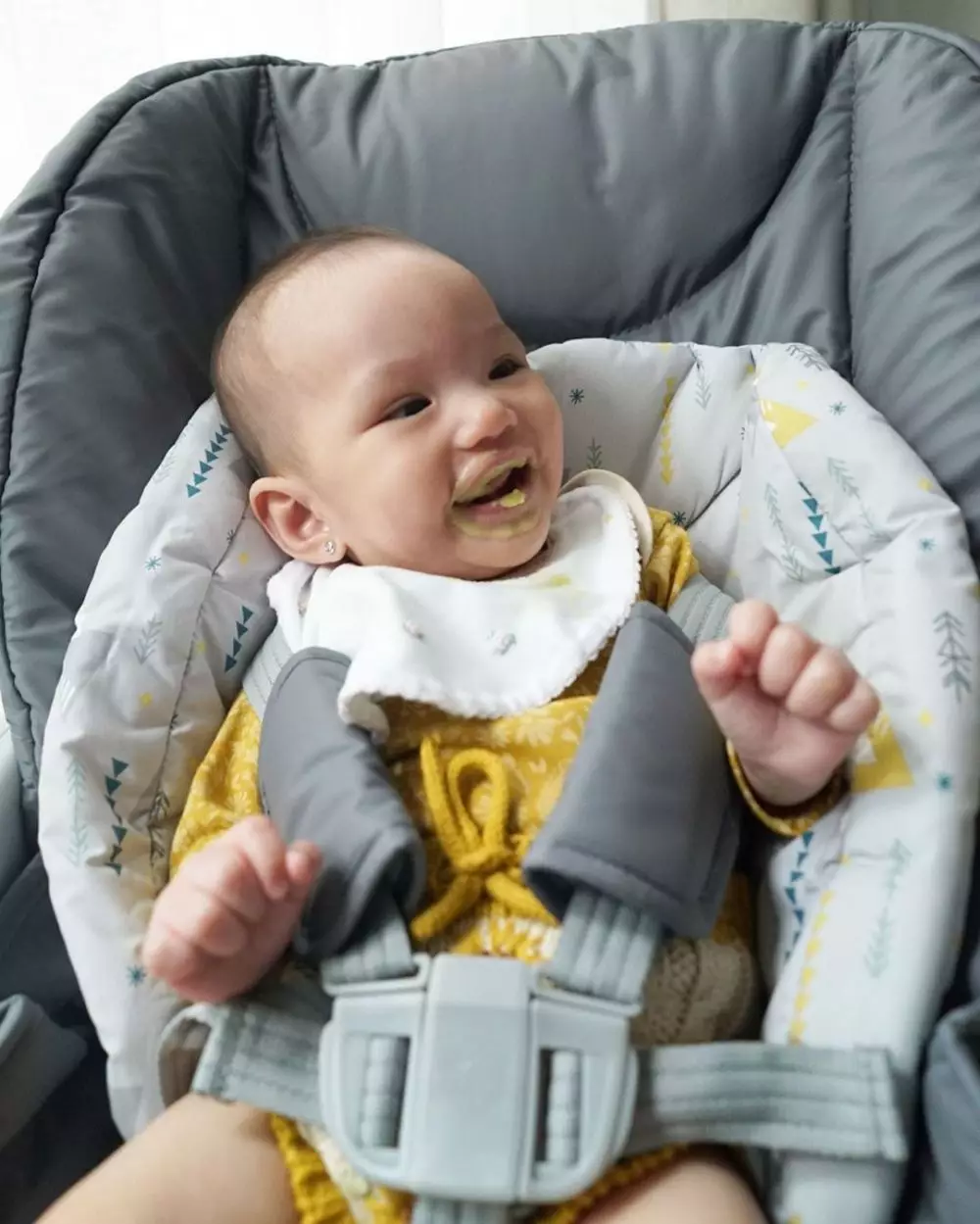 Momen MPASI anak Shandy Aulia © 2020 brilio.net