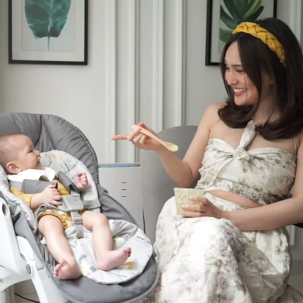 Momen MPASI anak Shandy Aulia © 2020 brilio.net