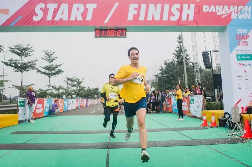 Momen olahraga Daniel Mananta © 2020 brilio.net