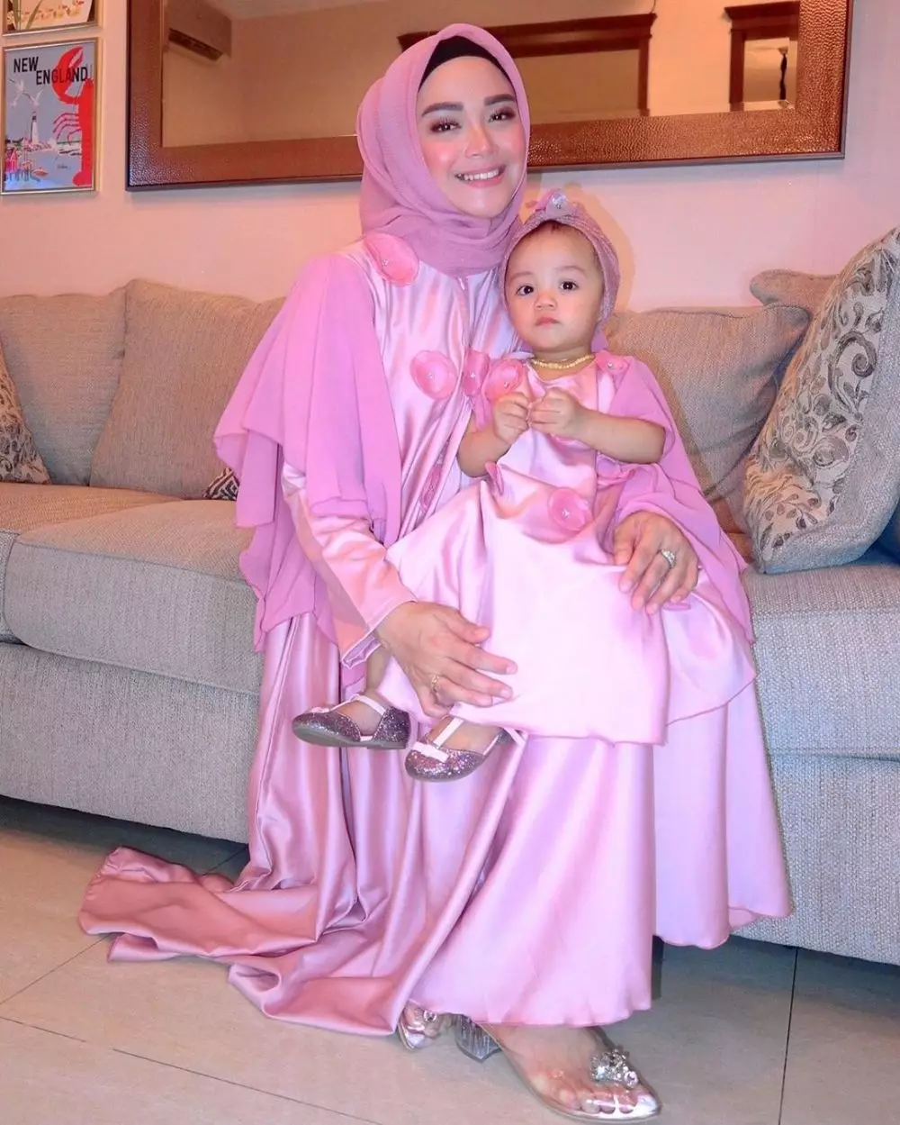 seleb cantik dan putri kecilnya kompak instagram