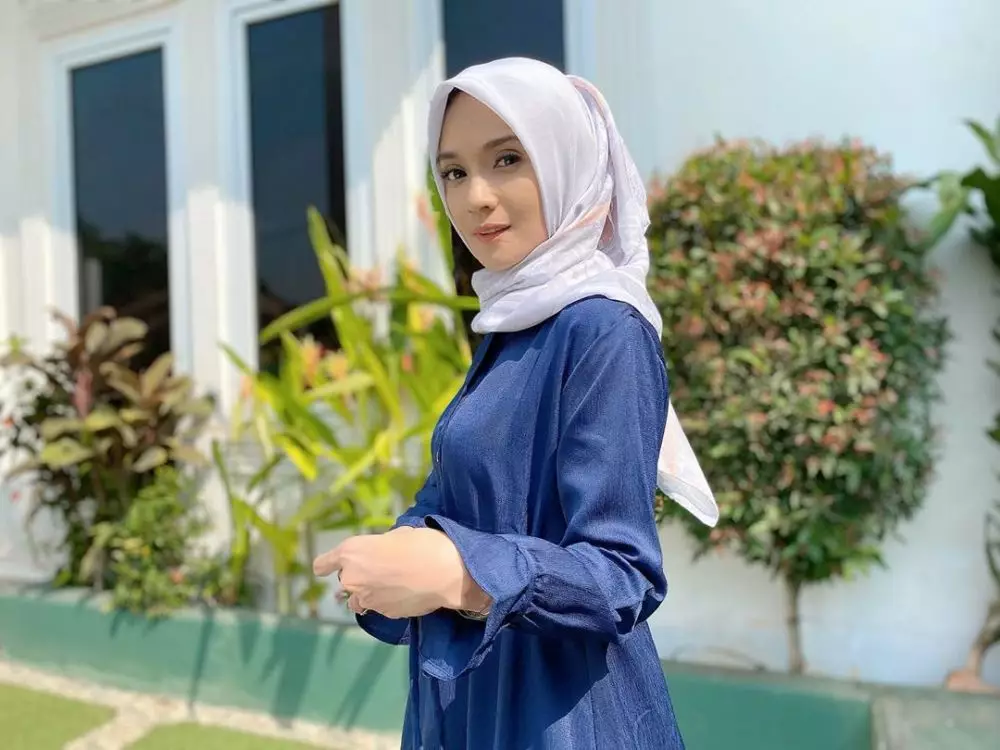 Seleb langganan peran istri tersakiti Instagram Seleb langganan peran istri tersakiti Instagram