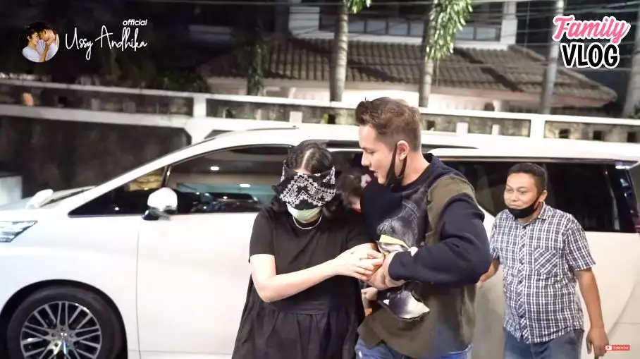 pesta ultah Ussy ke-40 YouTube pesta ultah Ussy ke-40 YouTube