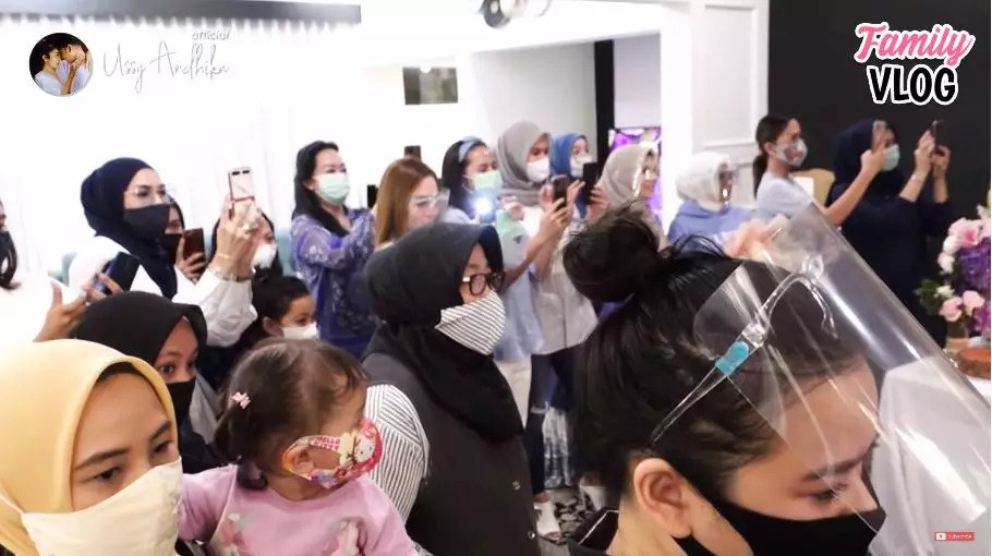 pesta ultah Ussy ke-40 YouTube pesta ultah Ussy ke-40 YouTube