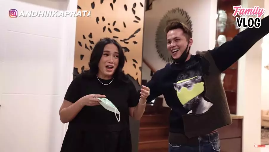 pesta ultah Ussy ke-40 YouTube pesta ultah Ussy ke-40 YouTube