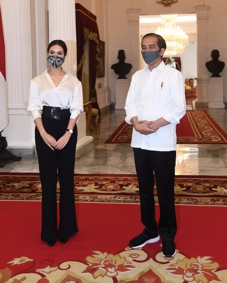 momen seleb diundang ke Istana berbagai sumber momen seleb diundang ke Istana berbagai sumber