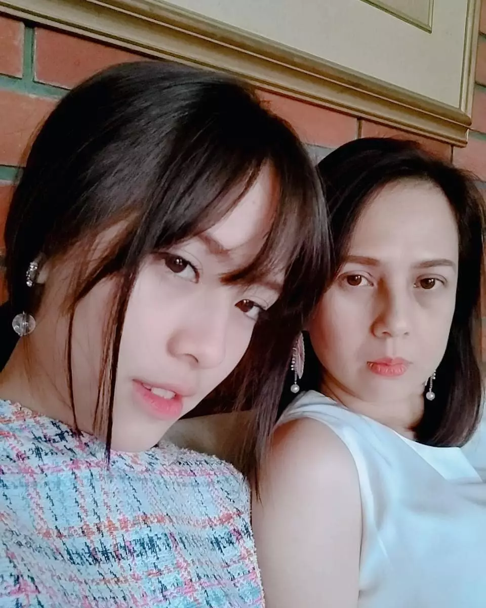 momen kebersamaan zara dan mama instagram