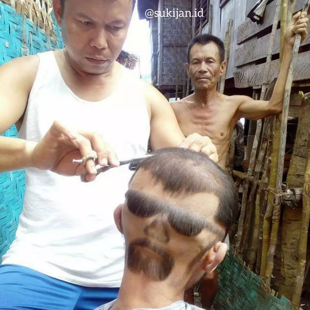 momen lucu potong rambut © 2020 1cak.com momen lucu potong rambut © 2020 1cak.com