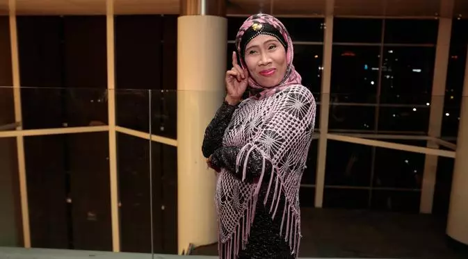 perjalanan karier Omas berbagai sumber