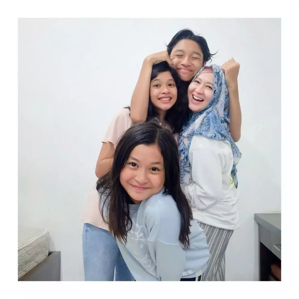 Keisha Alvaro dan ibunya © 2020 brilio.net