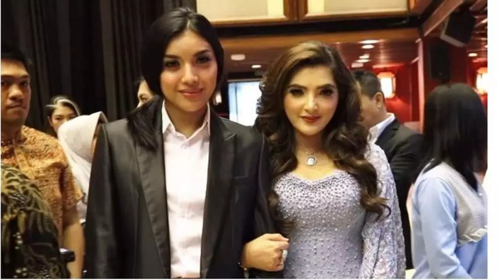 Kebersamaan Ashanty dan Millendaru © 2020 brilio.net Kebersamaan Ashanty dan Millendaru © 2020 brilio.net