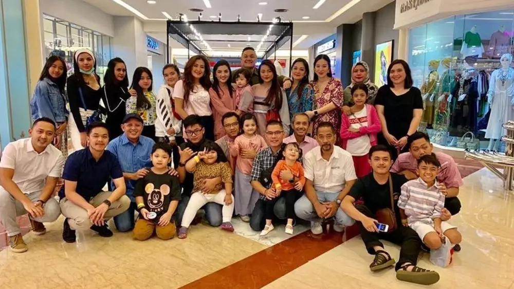 Kebersamaan Ashanty dan Millendaru © 2020 brilio.net Kebersamaan Ashanty dan Millendaru © 2020 brilio.net