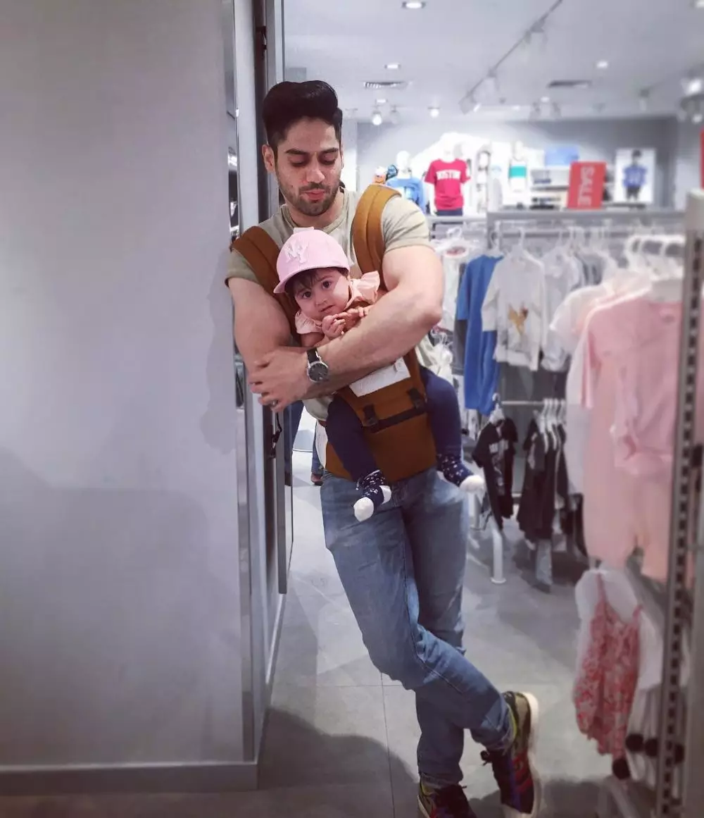 potret lavanya bhardwaj asuh buah hati instagram