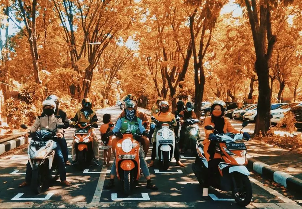 lampu merah ala motogp Instagram