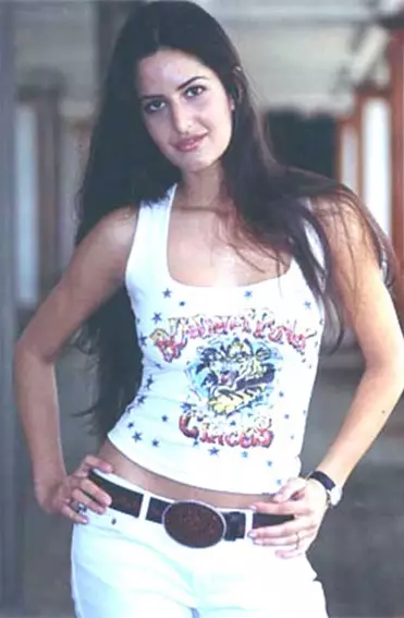 Akris Bollywood masa muda  berbagai sumber