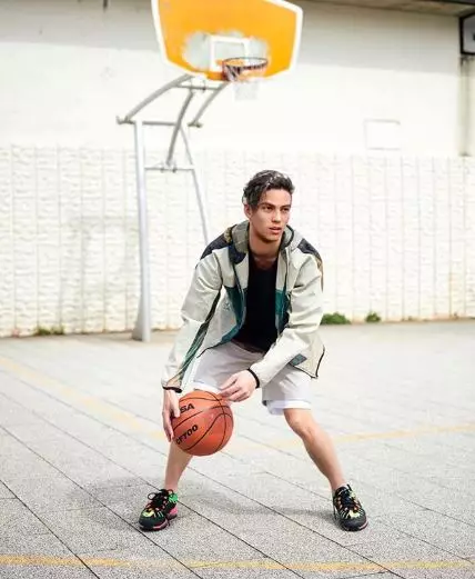 robot instagram © 2020 brilio.net