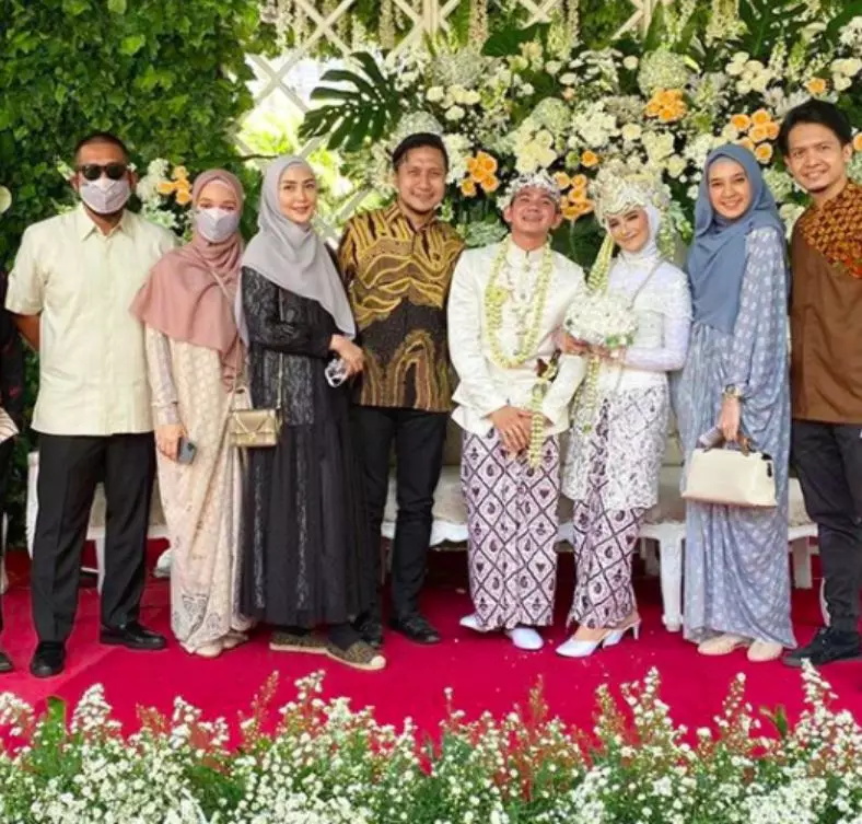 seleb hadiri pernikahan Rizki © 2020 brilio.net 