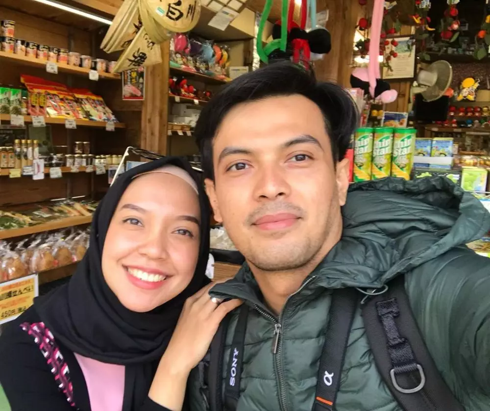 Temmy Rahadi dan istri instagram