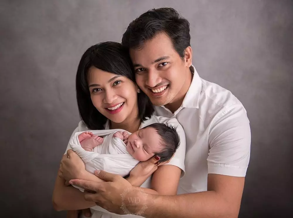 Pemotretan newborn anak Vanessa Angel  Instagram Pemotretan newborn anak Vanessa Angel  Instagram