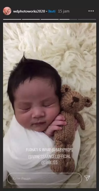 Pemotretan newborn anak Vanessa Angel  Instagram Pemotretan newborn anak Vanessa Angel  Instagram