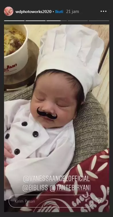 Pemotretan newborn anak Vanessa Angel  Instagram Pemotretan newborn anak Vanessa Angel  Instagram