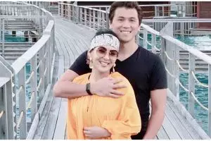 Potret terbaru Syahrini, penampilannya curi perhatian