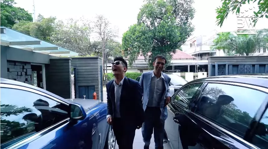 potret rumah Manoj Punjabi YouTube