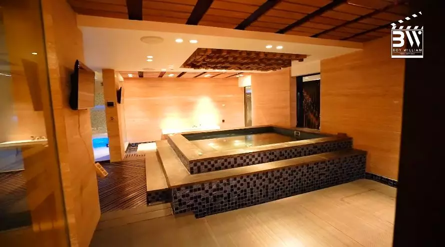 potret rumah Manoj Punjabi YouTube