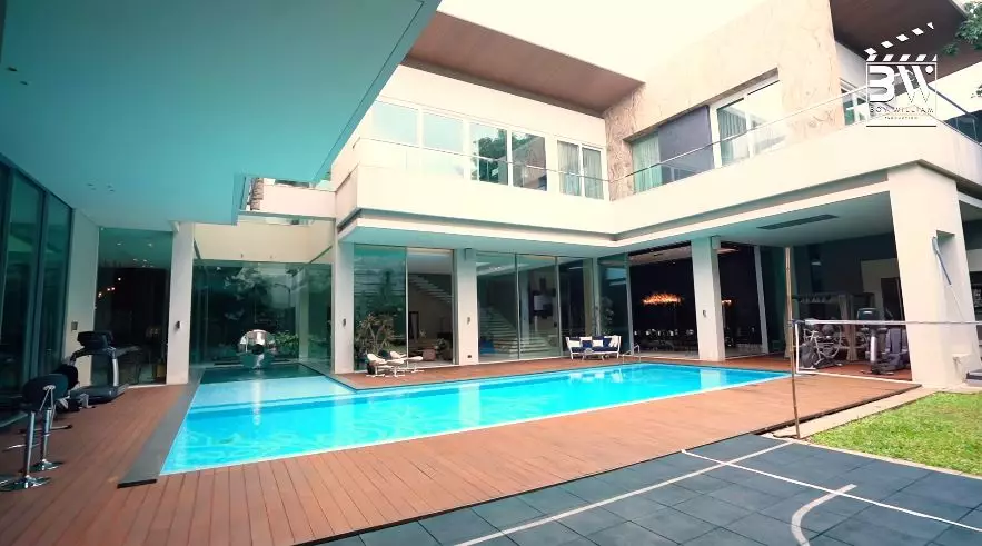 potret rumah Manoj Punjabi YouTube