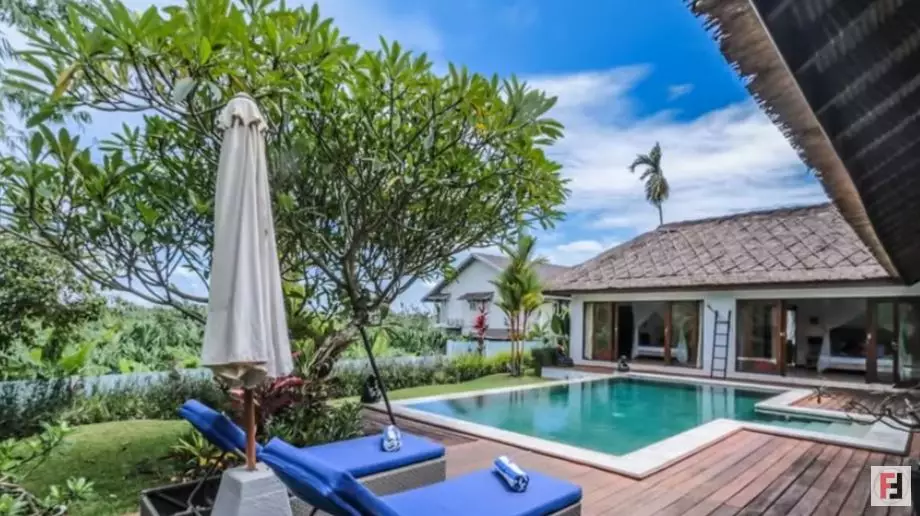 vila Luna Maya di Bali YouTube vila Luna Maya di Bali YouTube