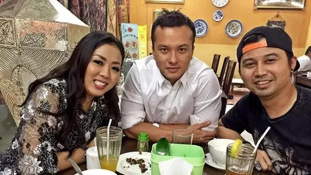 Nicholas dan Soimah instagram  Nicholas dan Soimah instagram