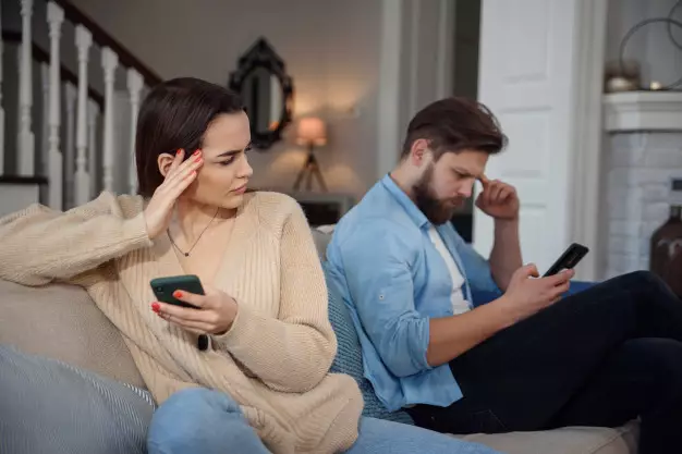 Kata-kata cemburu untuk kekasih © 2020 brilio.net freepik.com Kata-kata cemburu untuk kekasih © 2020 brilio.net freepik.com