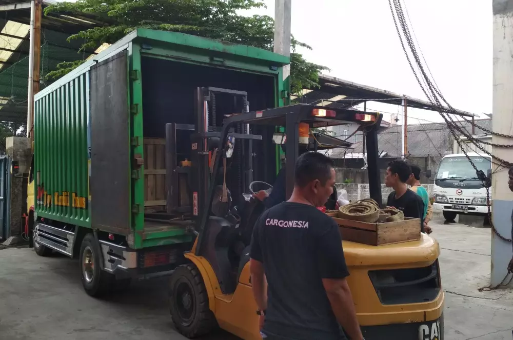 Jasa Ekspedisi © 2020 brilio.net Jasa Ekspedisi © 2020 brilio.net