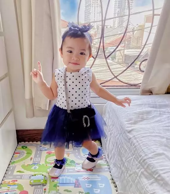 Gaya Alea anak Raditya Dika bak ABG Instagram