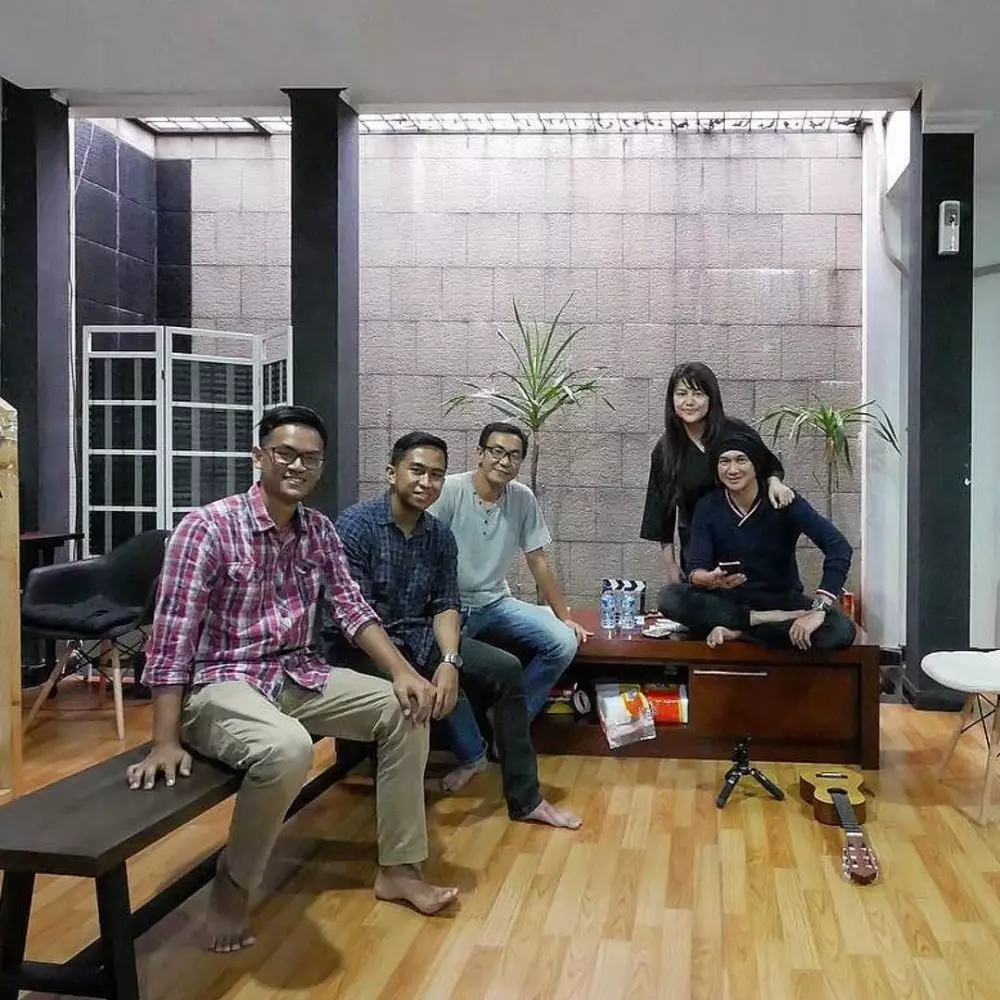 penampakan rumah anji instagram