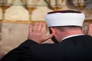 Tata cara adzan dan iqomah sesuai ajaran Rasulullah