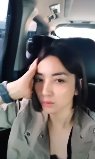 hesti purwadinata rambut baru Berbagai Sumber