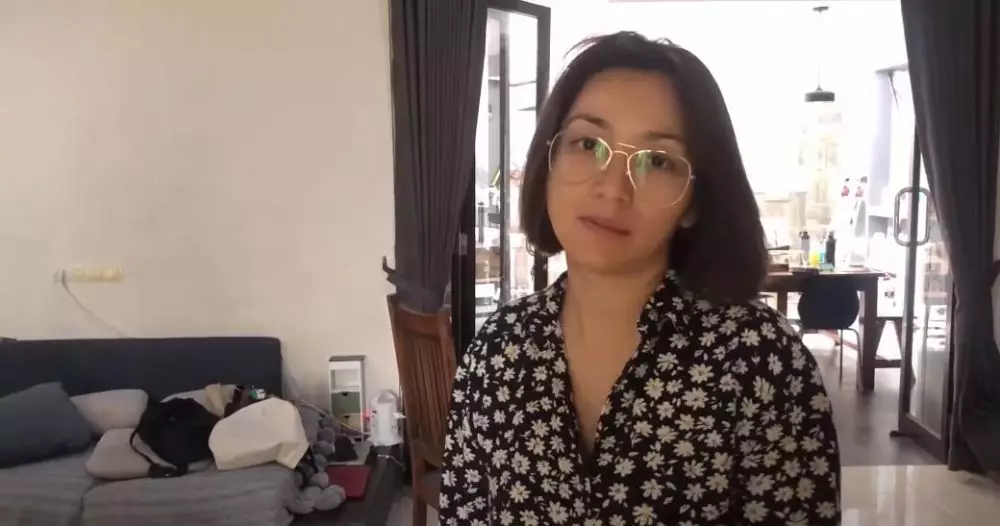 hesti purwadinata rambut baru Berbagai Sumber