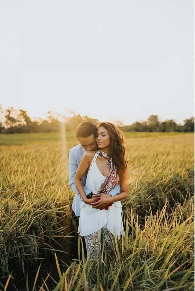 beda prewedding  pesinetron instagram