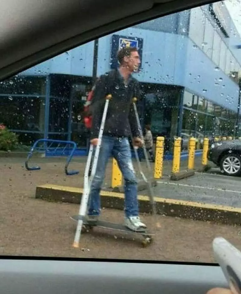 momen bapak bertingkah nyeleneh © 2020 instagram.com