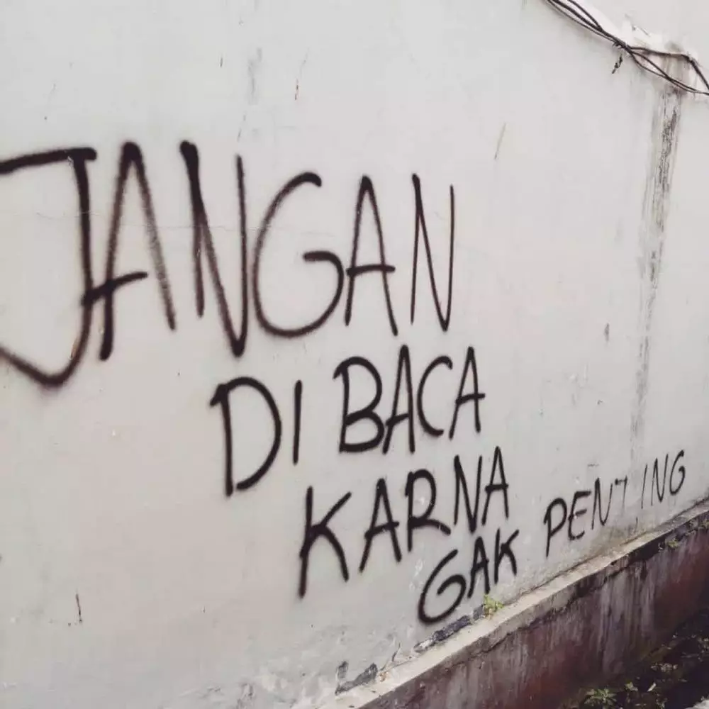 tulisan nyeleneh di tembok berbagai sumber tulisan nyeleneh di tembok berbagai sumber